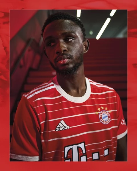 FC Bayern München Trøje 2022-23 Alphonso Davies 19 Hjemmebanetrøje